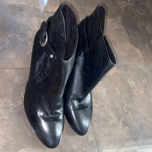 Nine West leather booties